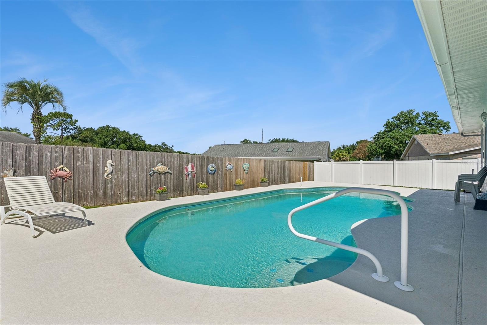 CLUBHOUSE ESTATES - Residential