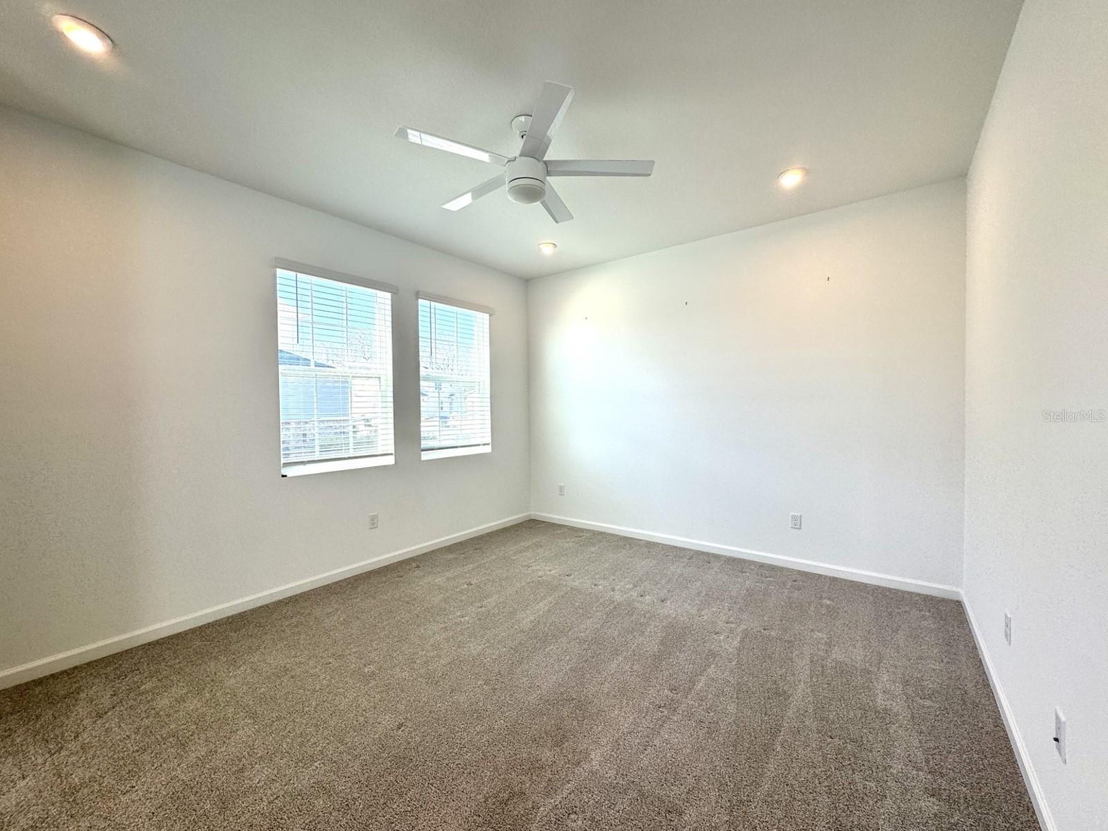 SPRING ISLE PALMS - Residential Lease