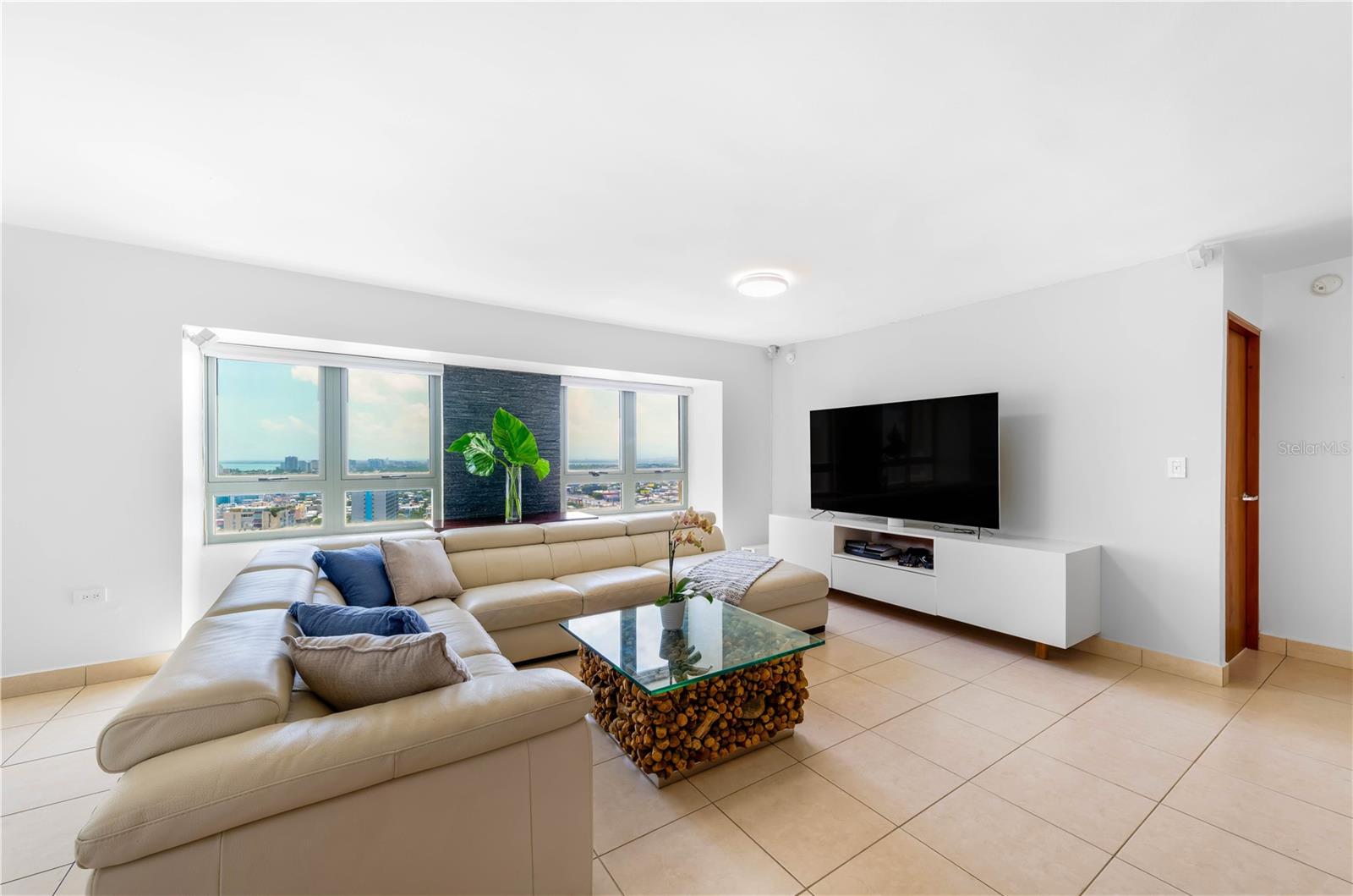 CONDADO - Residential Lease