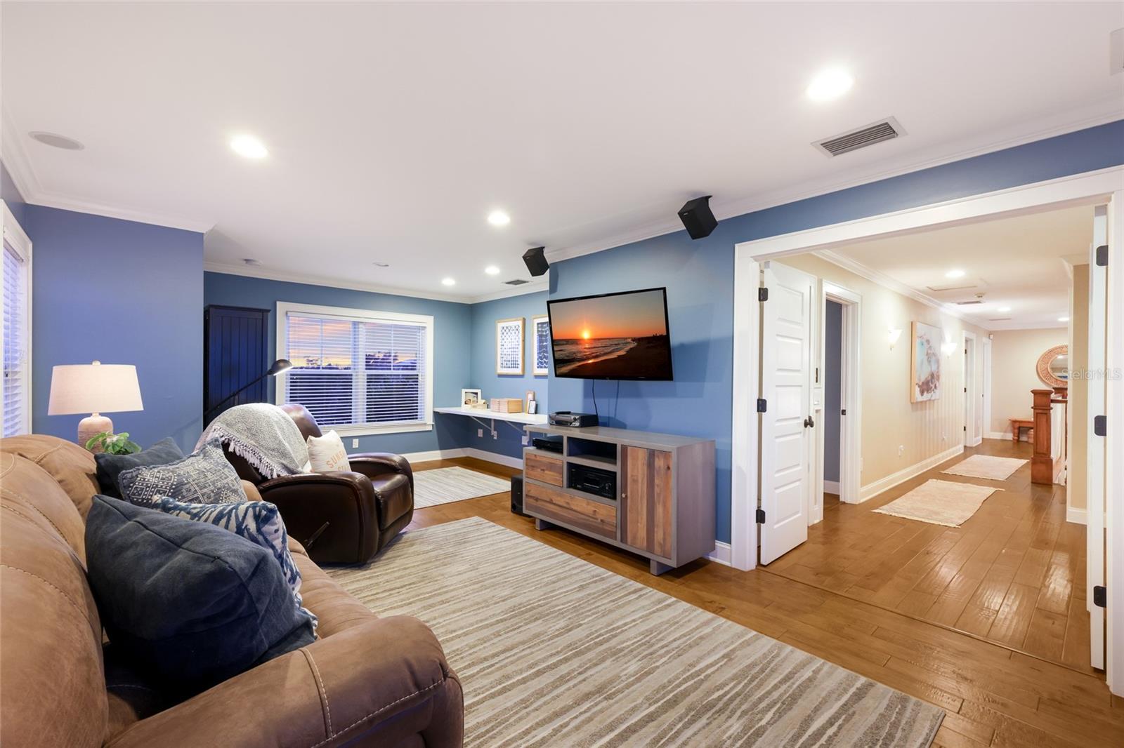 HOLMES BEACH 12TH UNIT - Residential