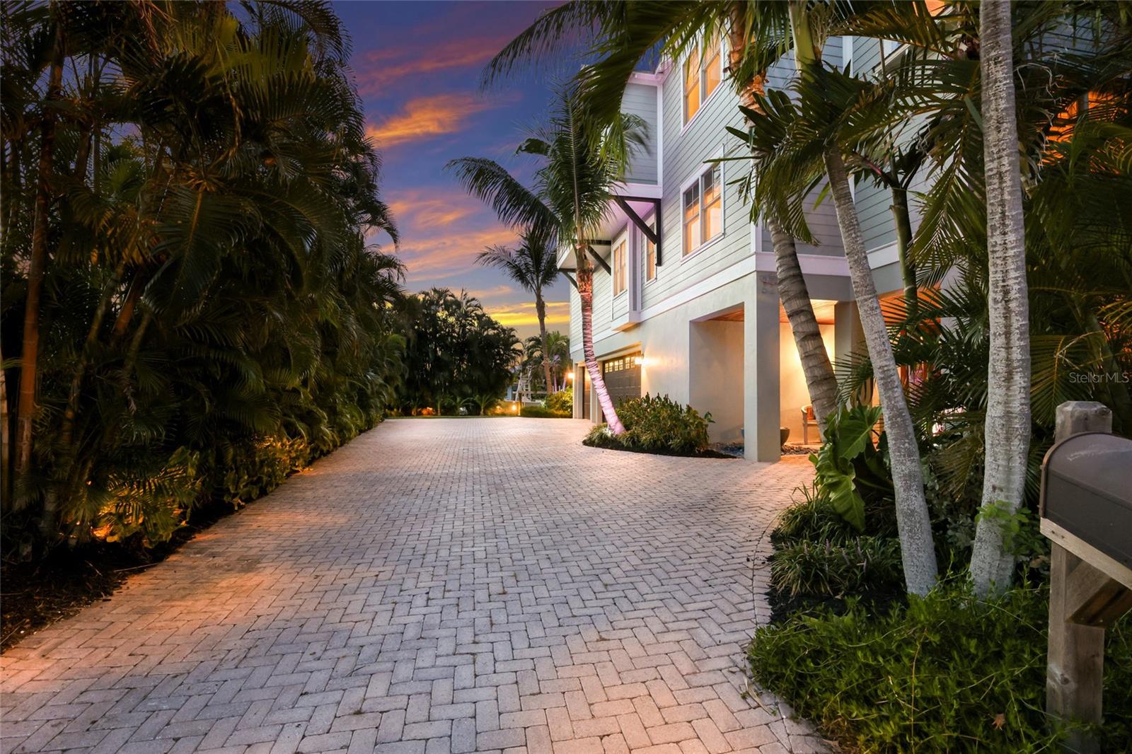 HOLMES BEACH 12TH UNIT - Residential