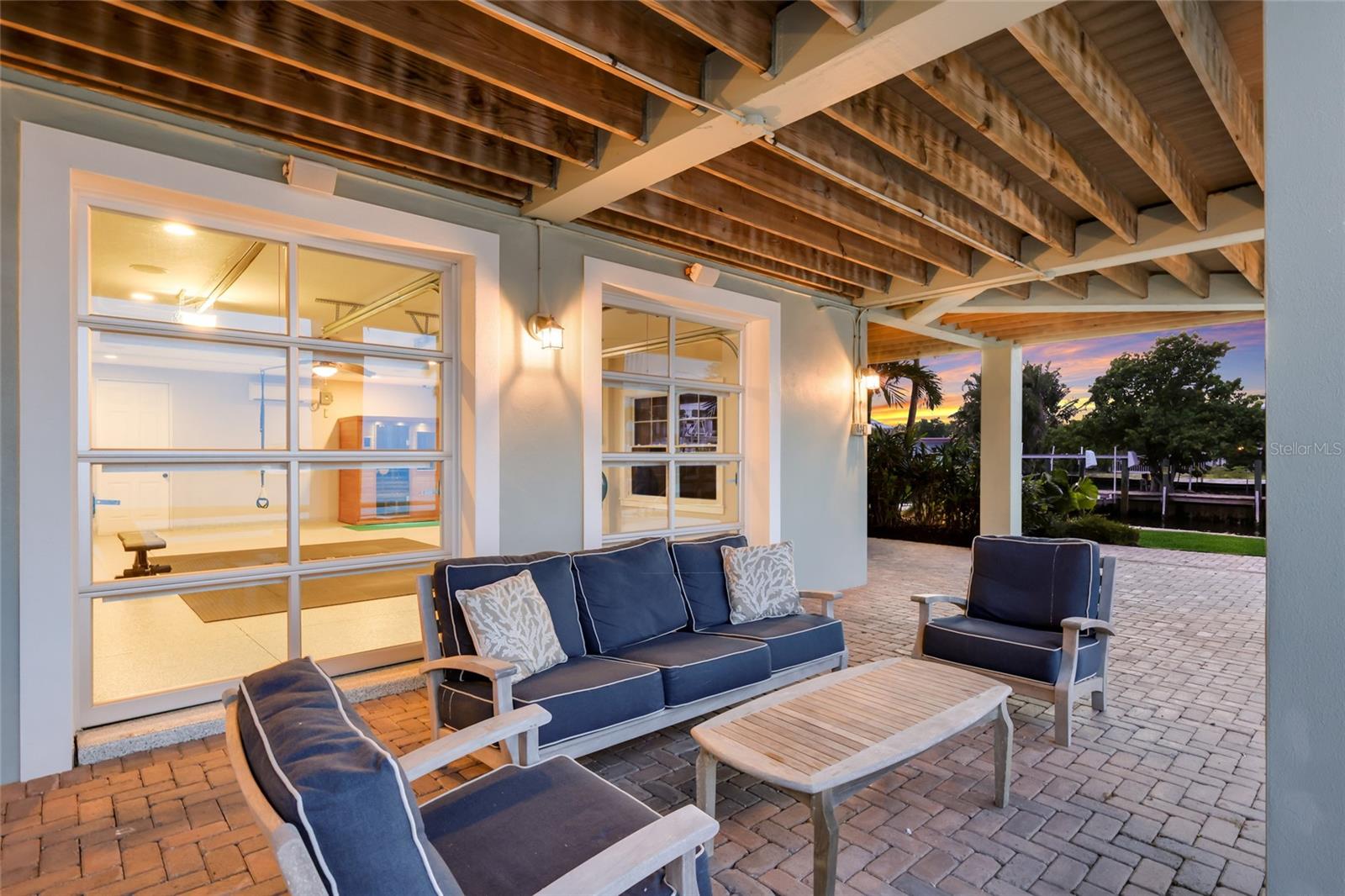 HOLMES BEACH 12TH UNIT - Residential