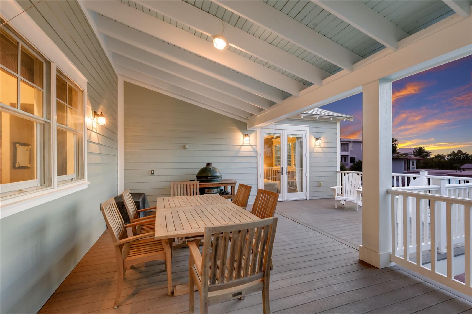 HOLMES BEACH 12TH UNIT - Residential