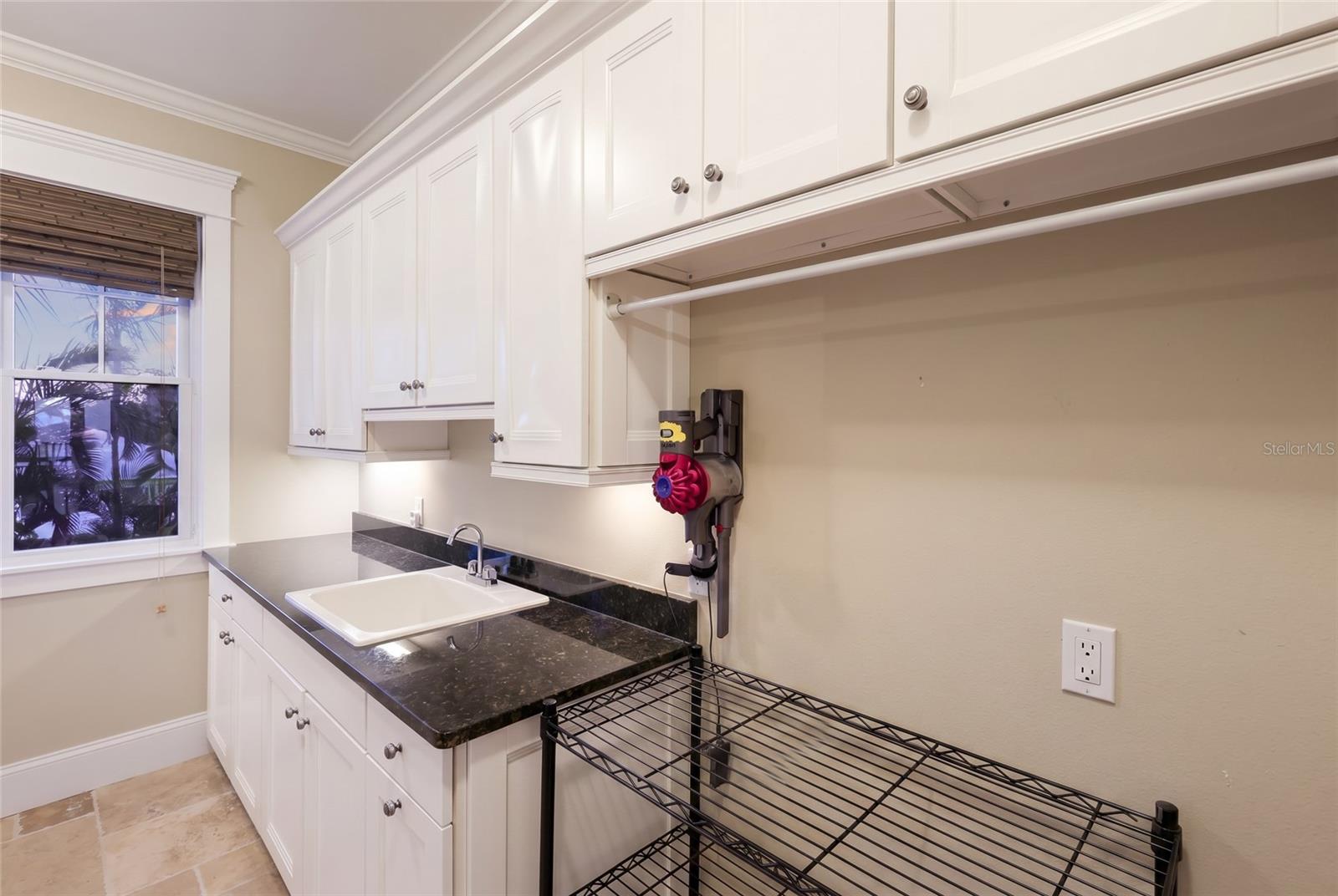 HOLMES BEACH 12TH UNIT - Residential