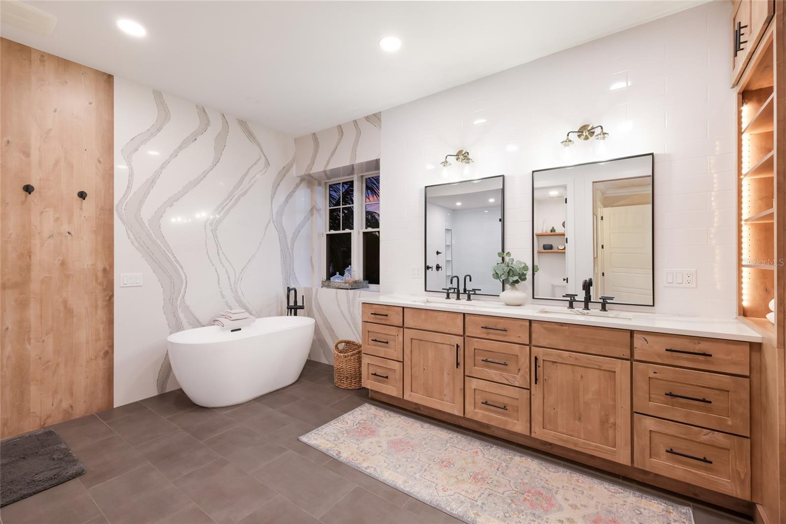 HOLMES BEACH 12TH UNIT - Residential