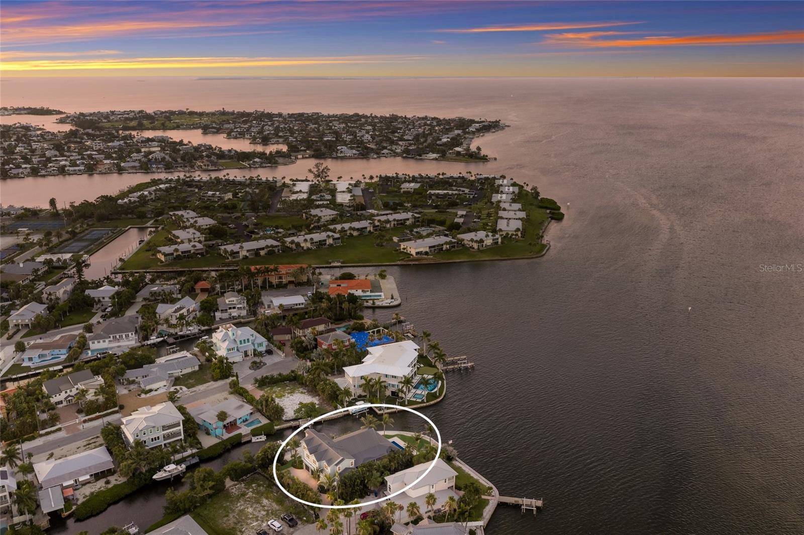 HOLMES BEACH 12TH UNIT - Residential