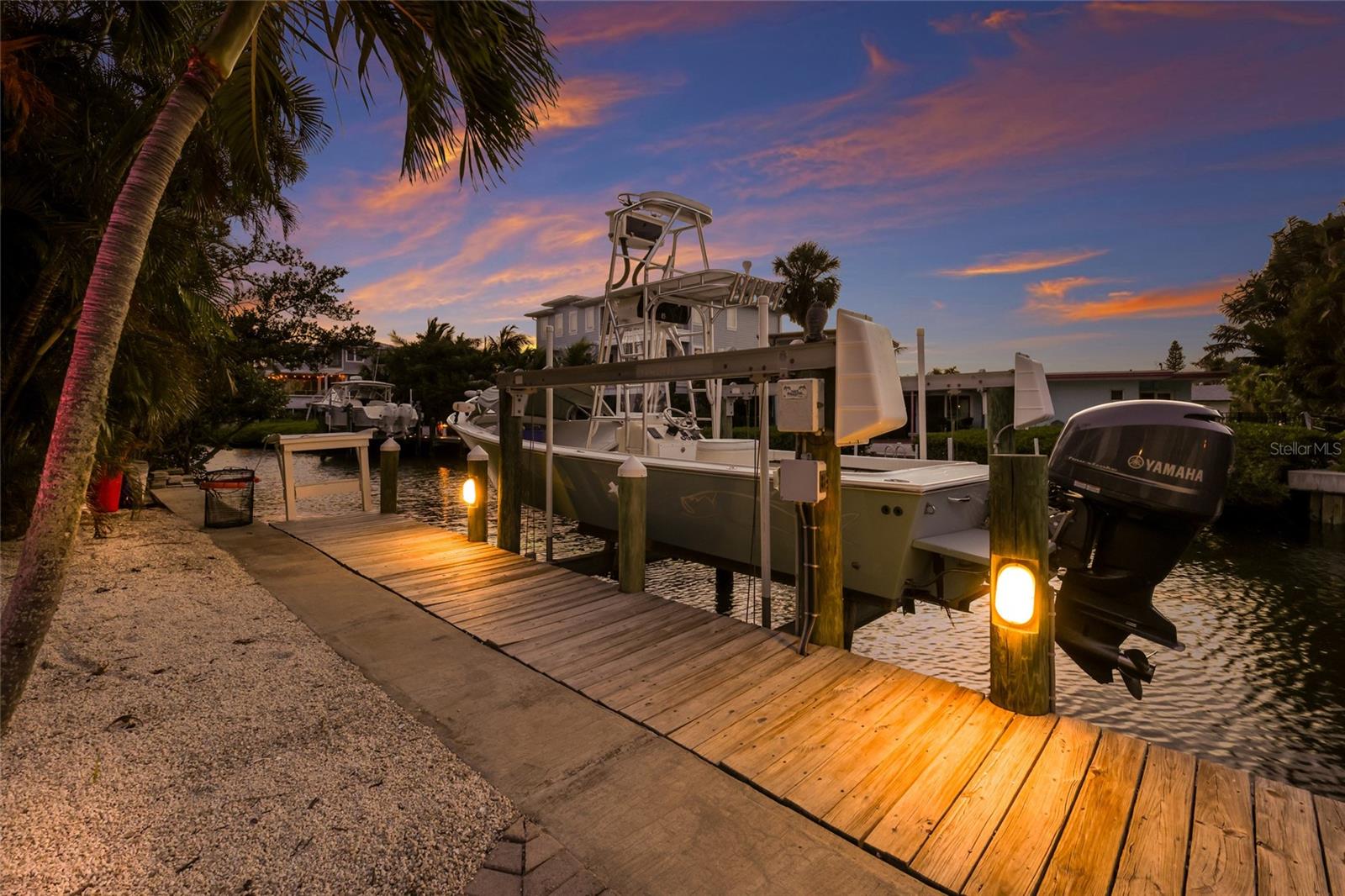 HOLMES BEACH 12TH UNIT - Residential