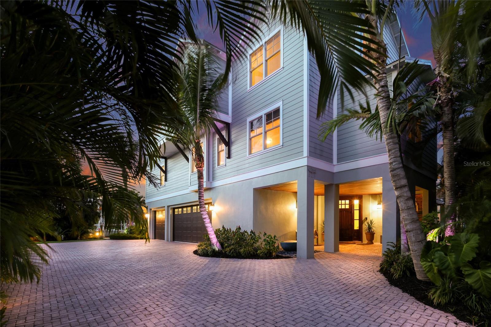 HOLMES BEACH 12TH UNIT - Residential