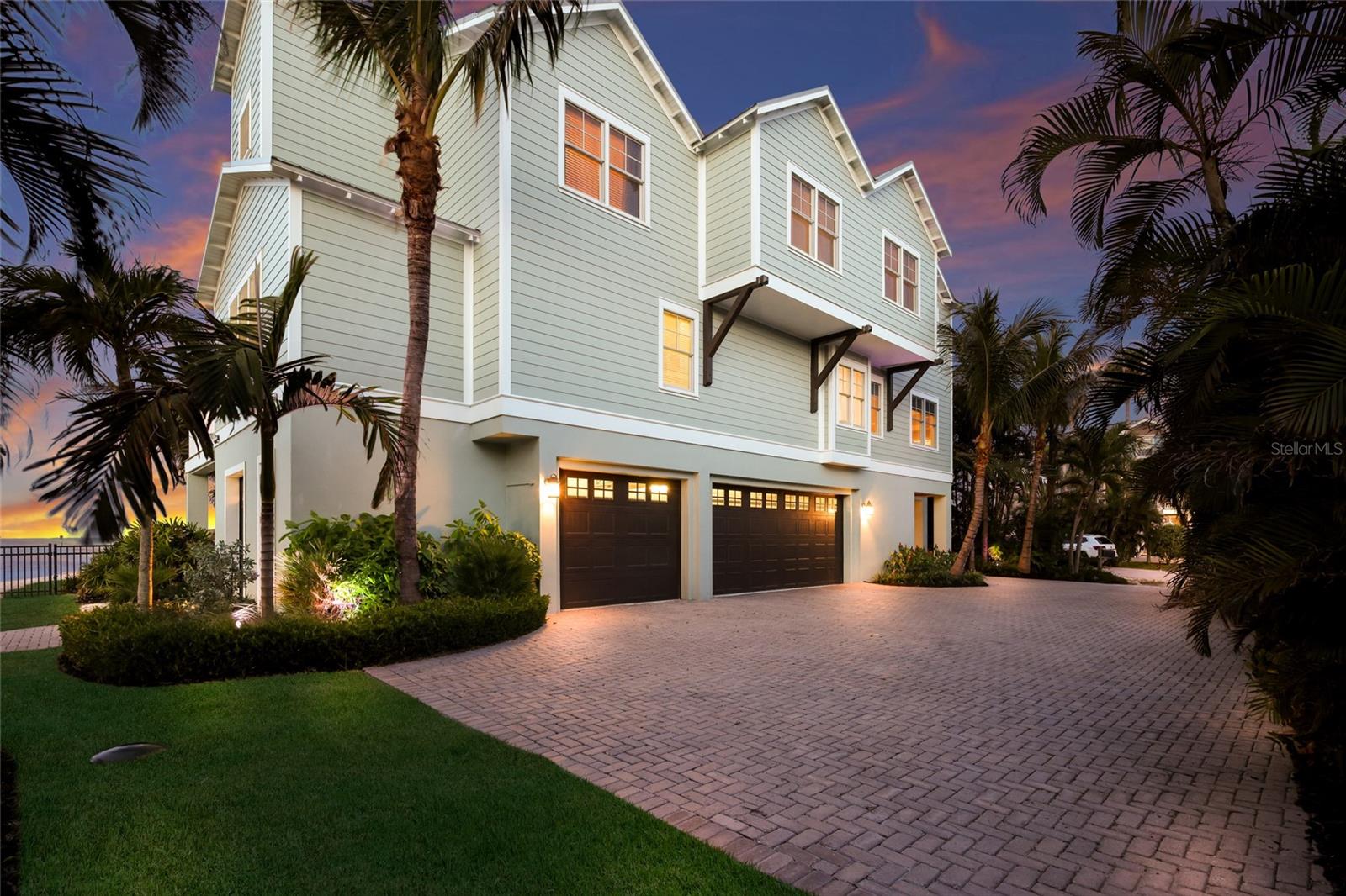 HOLMES BEACH 12TH UNIT - Residential