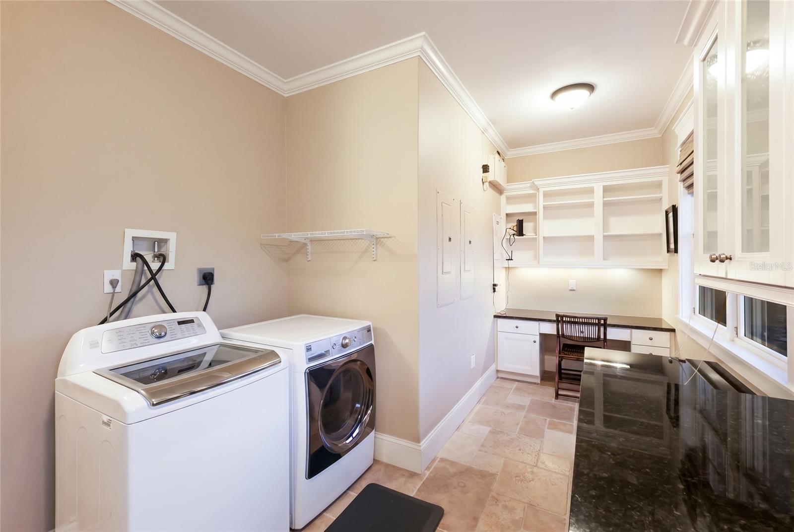HOLMES BEACH 12TH UNIT - Residential