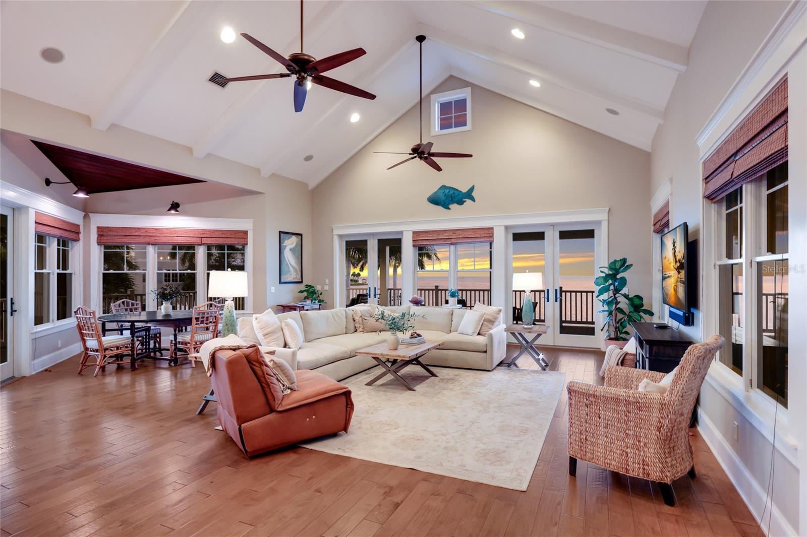 HOLMES BEACH 12TH UNIT - Residential