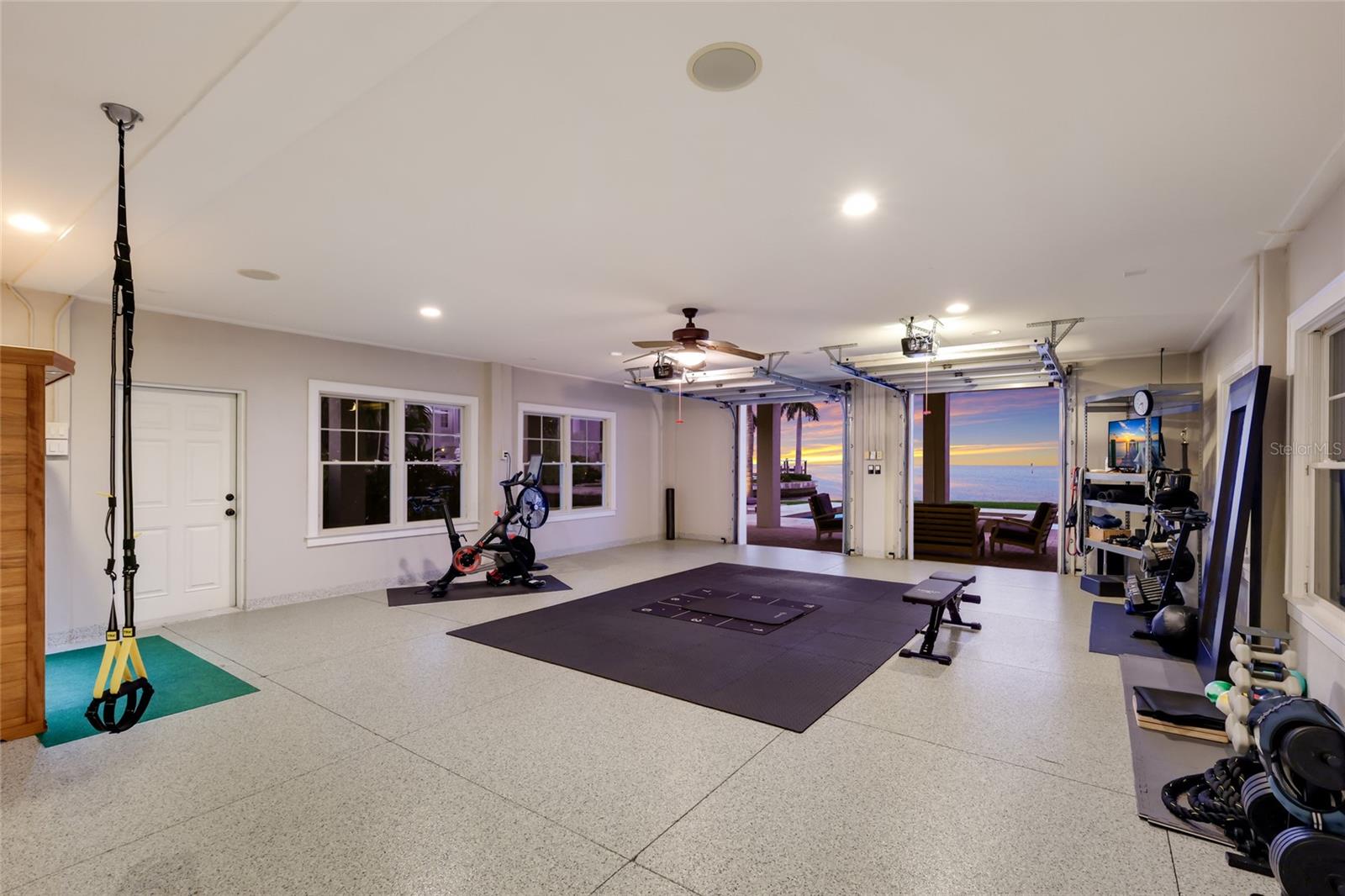 HOLMES BEACH 12TH UNIT - Residential