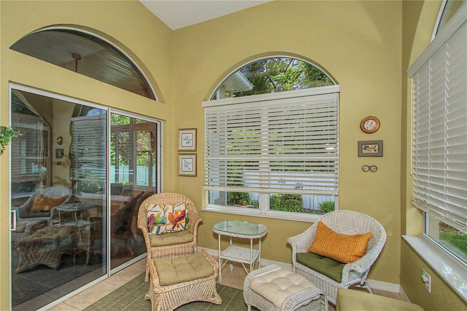 OAK RUN EAGLES POINT - Residential