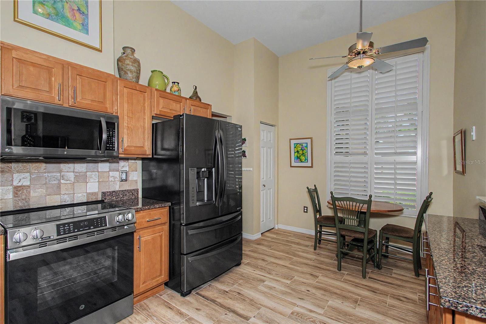 OAK RUN EAGLES POINT - Residential