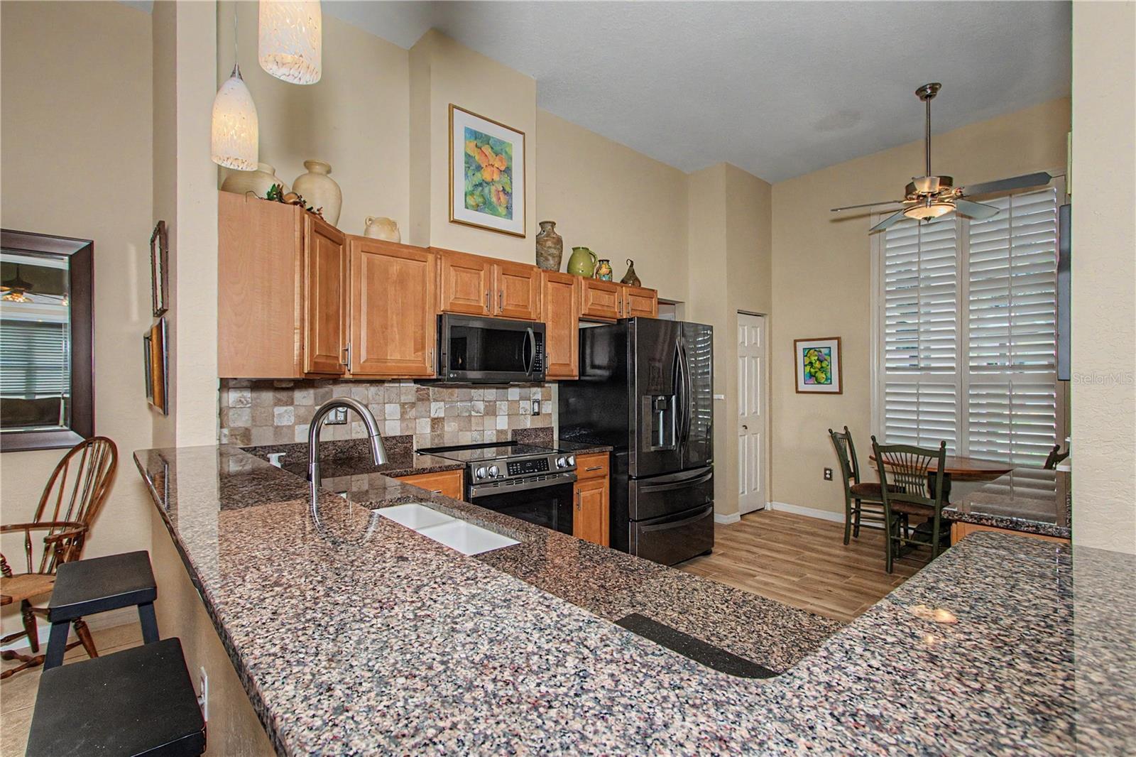 OAK RUN EAGLES POINT - Residential