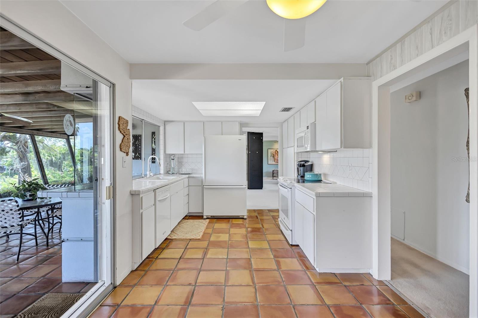 SOUTH GATE - Residential