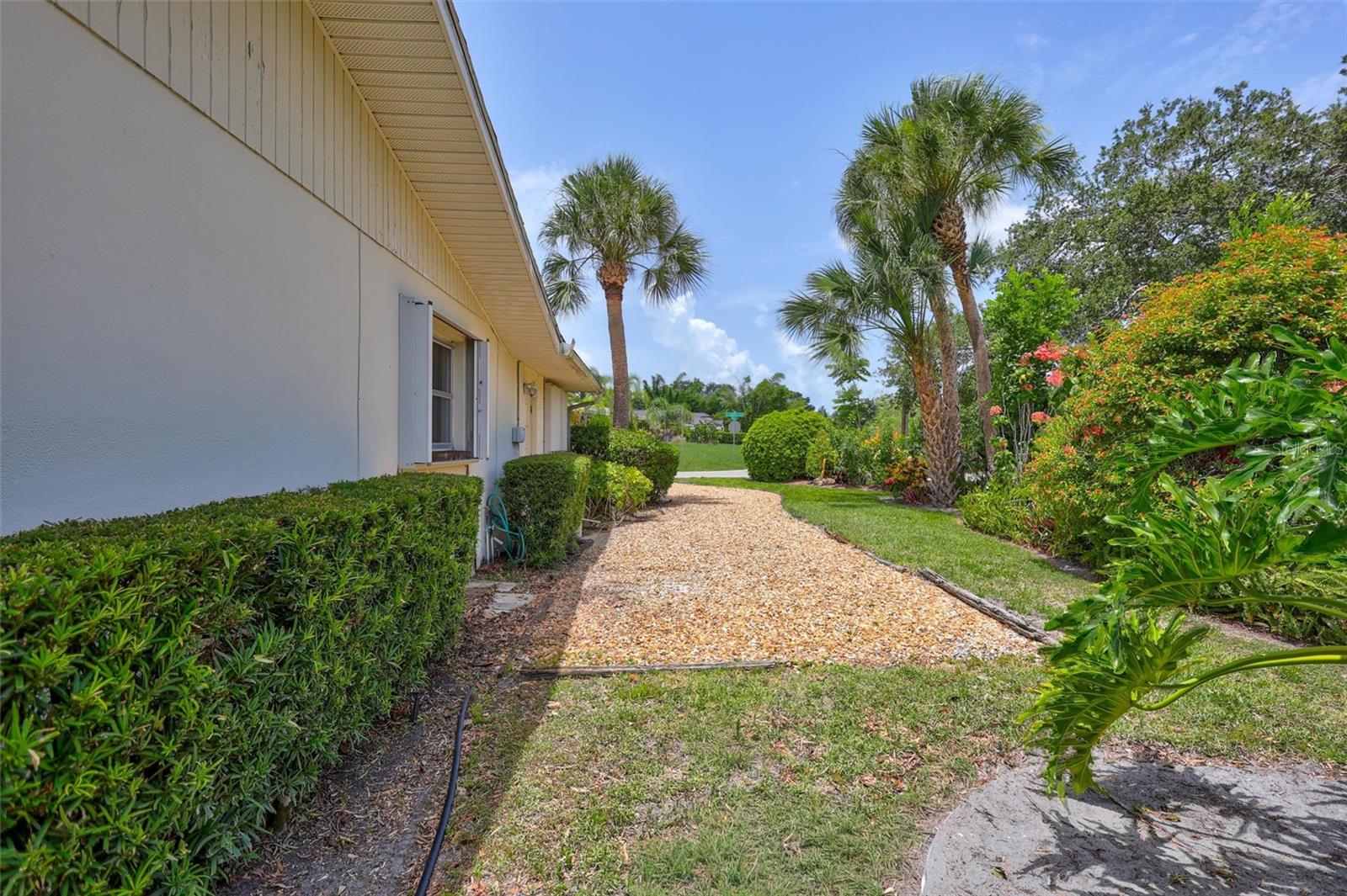 SOUTH GATE - Residential