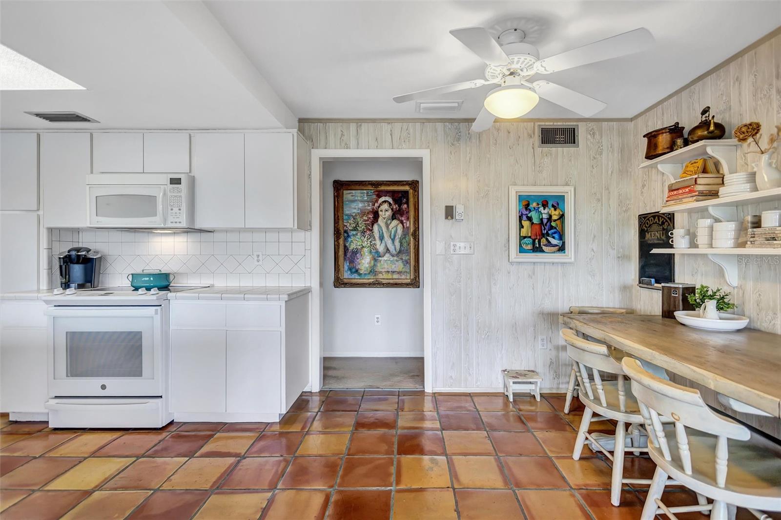 SOUTH GATE - Residential