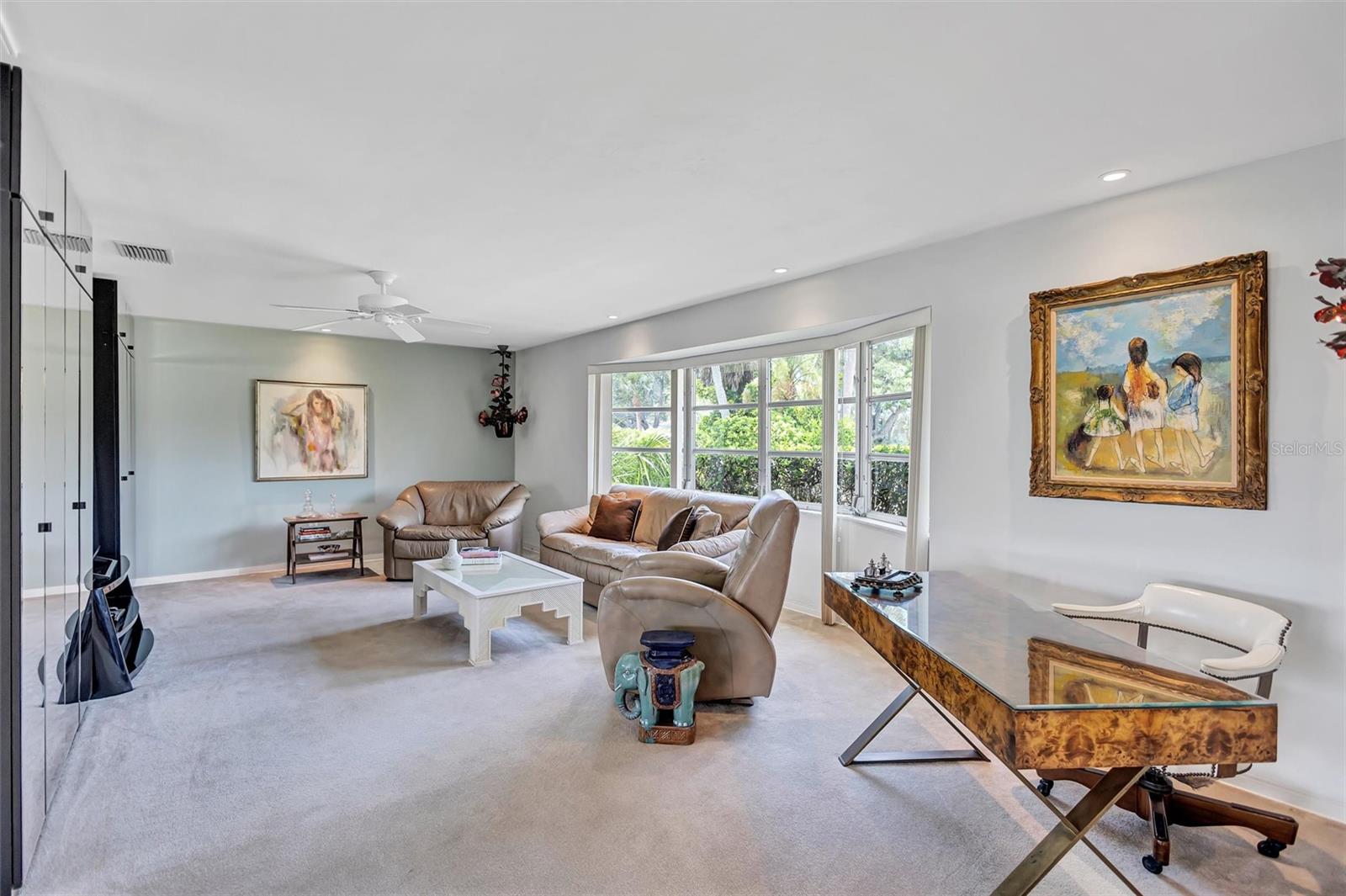 SOUTH GATE - Residential