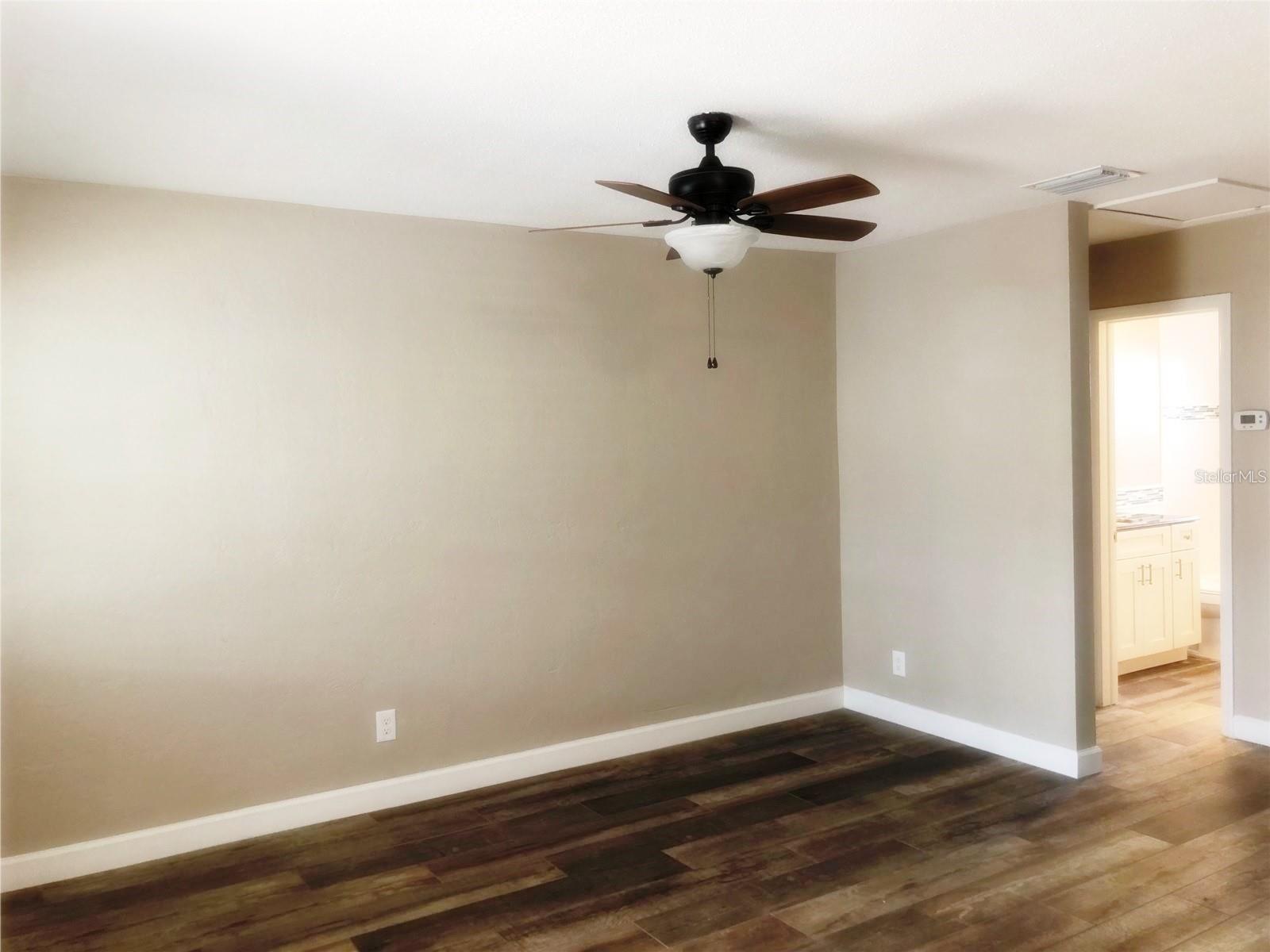 EAGLE CREST - Residential Lease