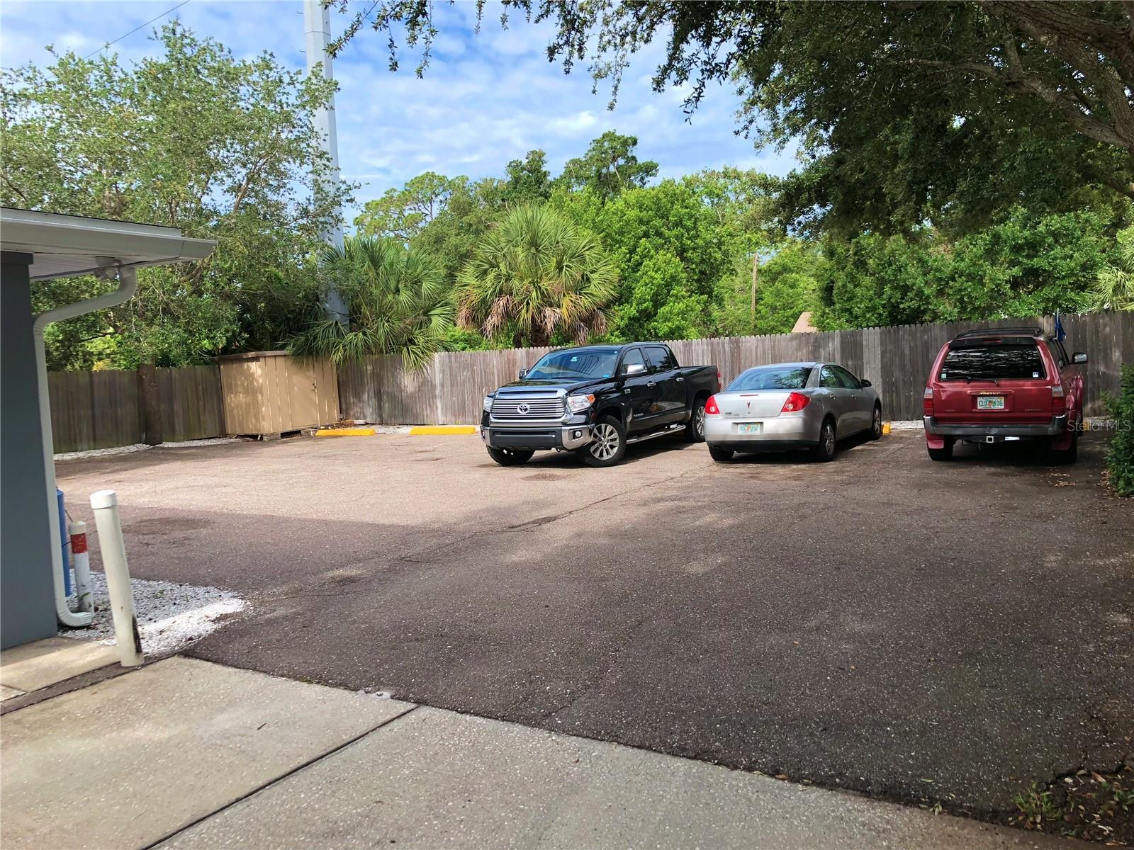 EAGLE CREST - Residential Lease