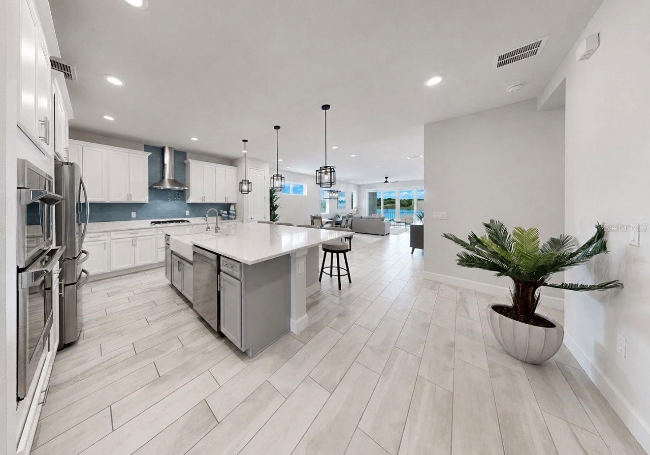 MIRABAY PRCL 8 - Residential