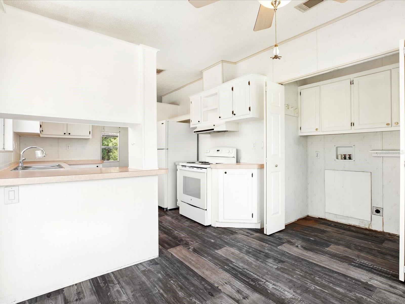 GULF SIDE ACRES - Residential