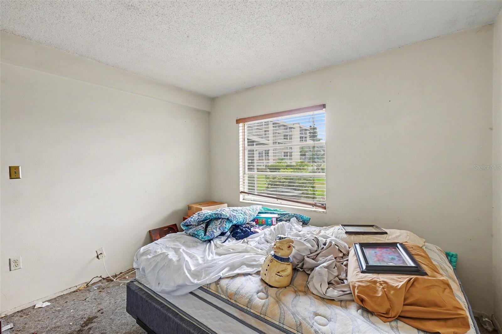 BAYSHORE ON THE LAKE APTS SEC 2 - Residential