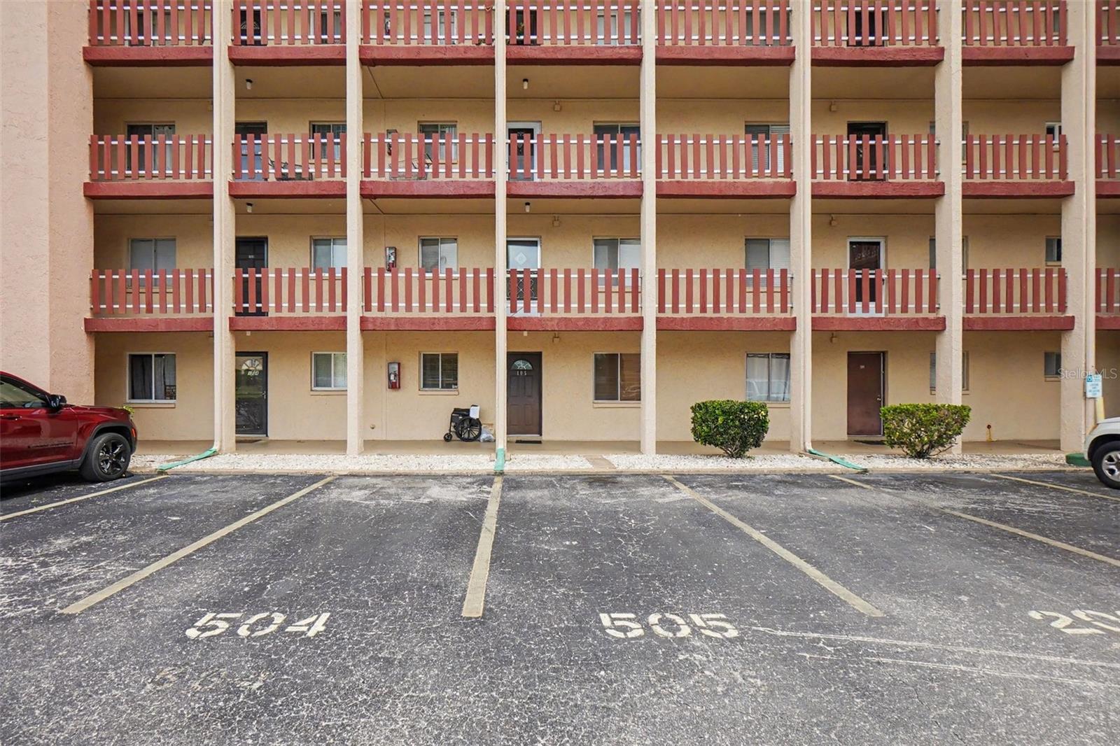BAYSHORE ON THE LAKE APTS SEC 2 - Residential
