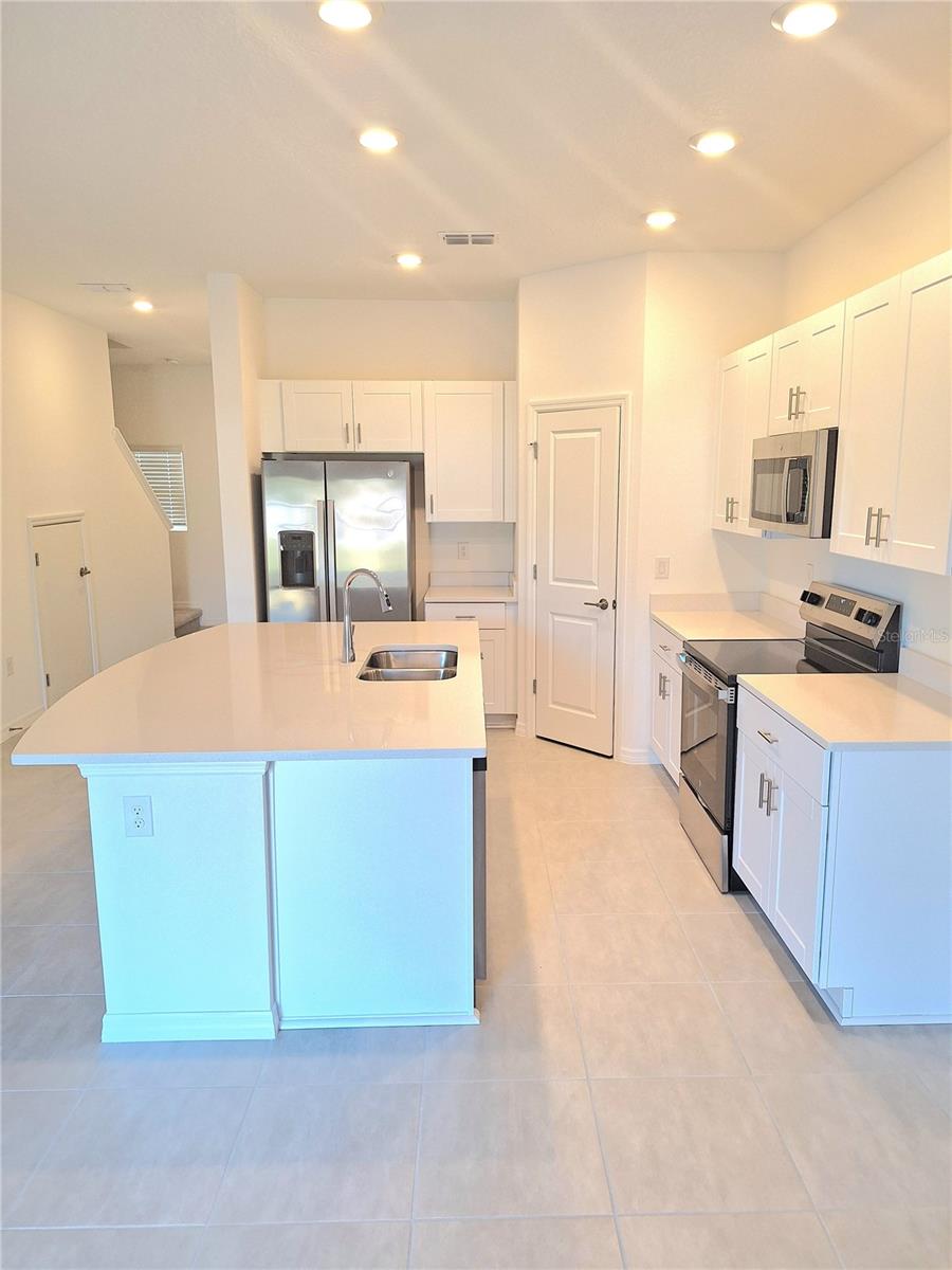 RIVERFRONT ESTATES SOUTH - Residential