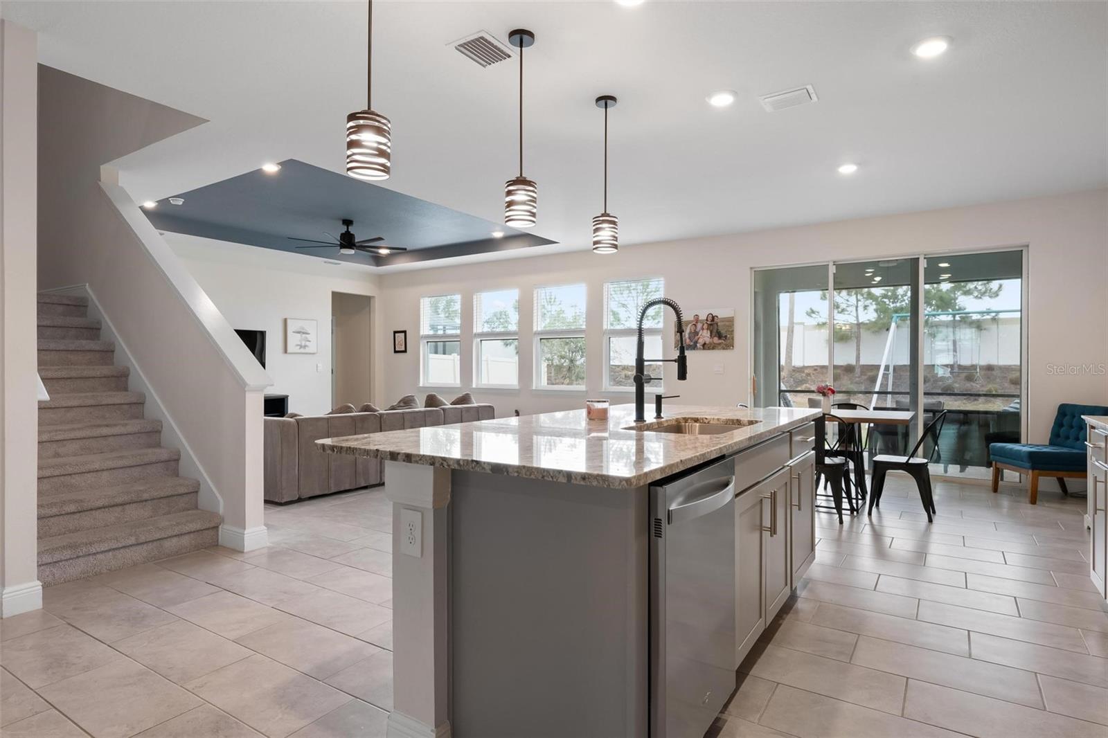 PROMENADE ESTATES PH II - Residential