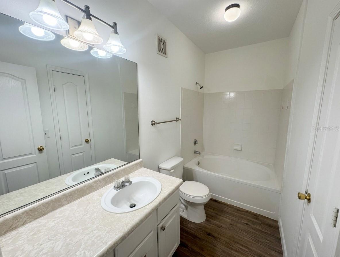 THE VILLAS CONDO - Residential