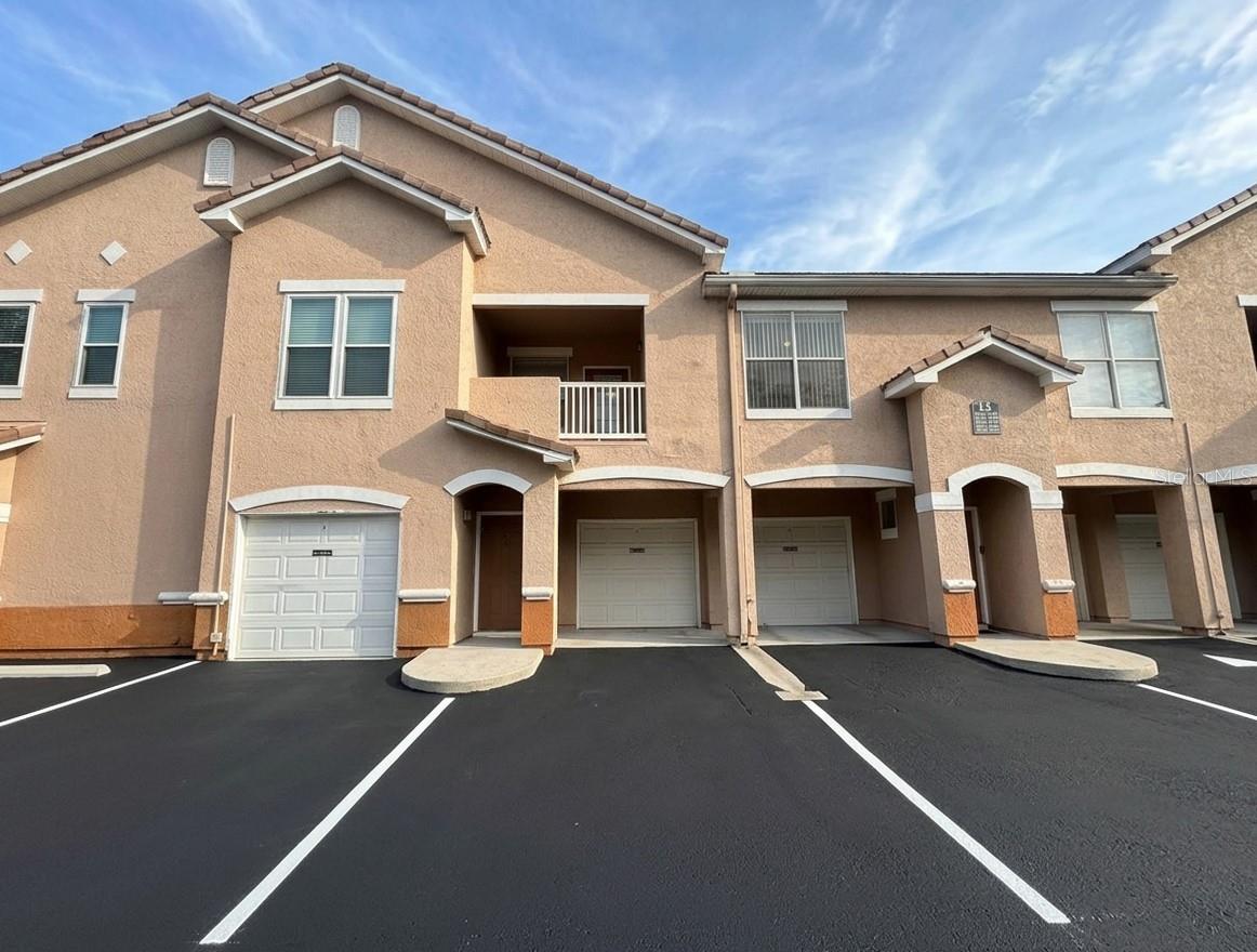 THE VILLAS CONDO - Residential