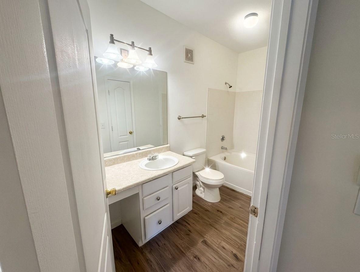 THE VILLAS CONDO - Residential