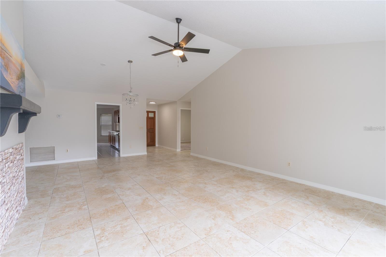 CROSSINGS UNIT 3 LAKEWOOD AT THE - Residential Lease