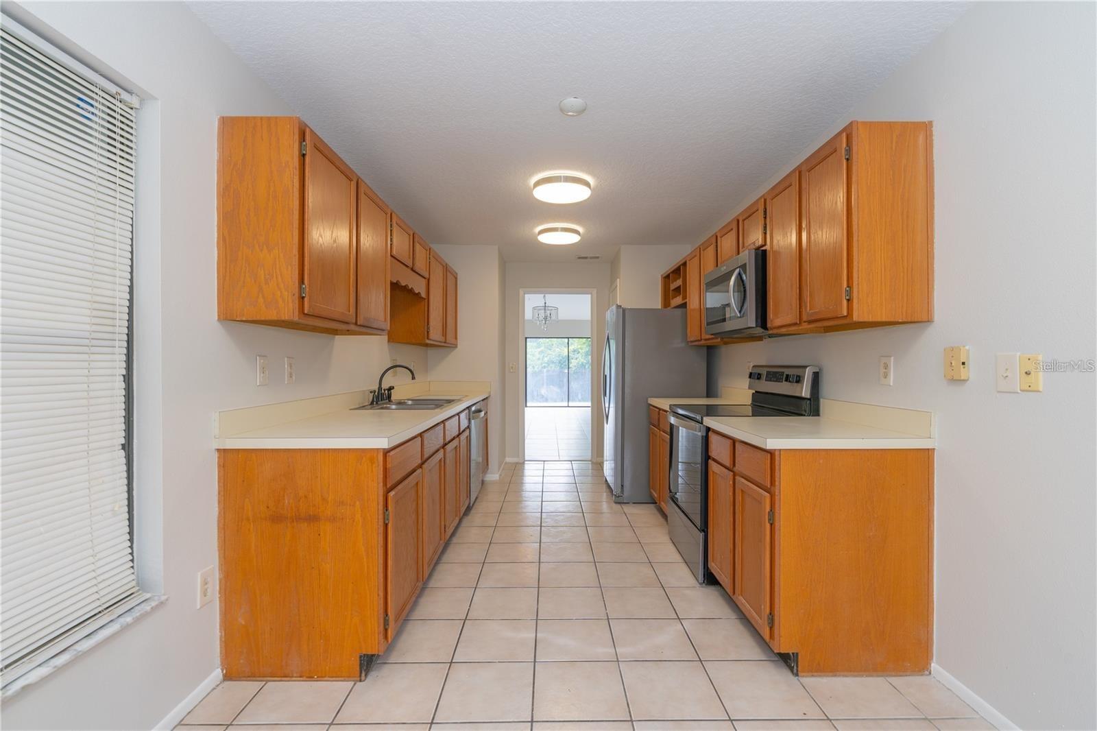 CROSSINGS UNIT 3 LAKEWOOD AT THE - Residential Lease