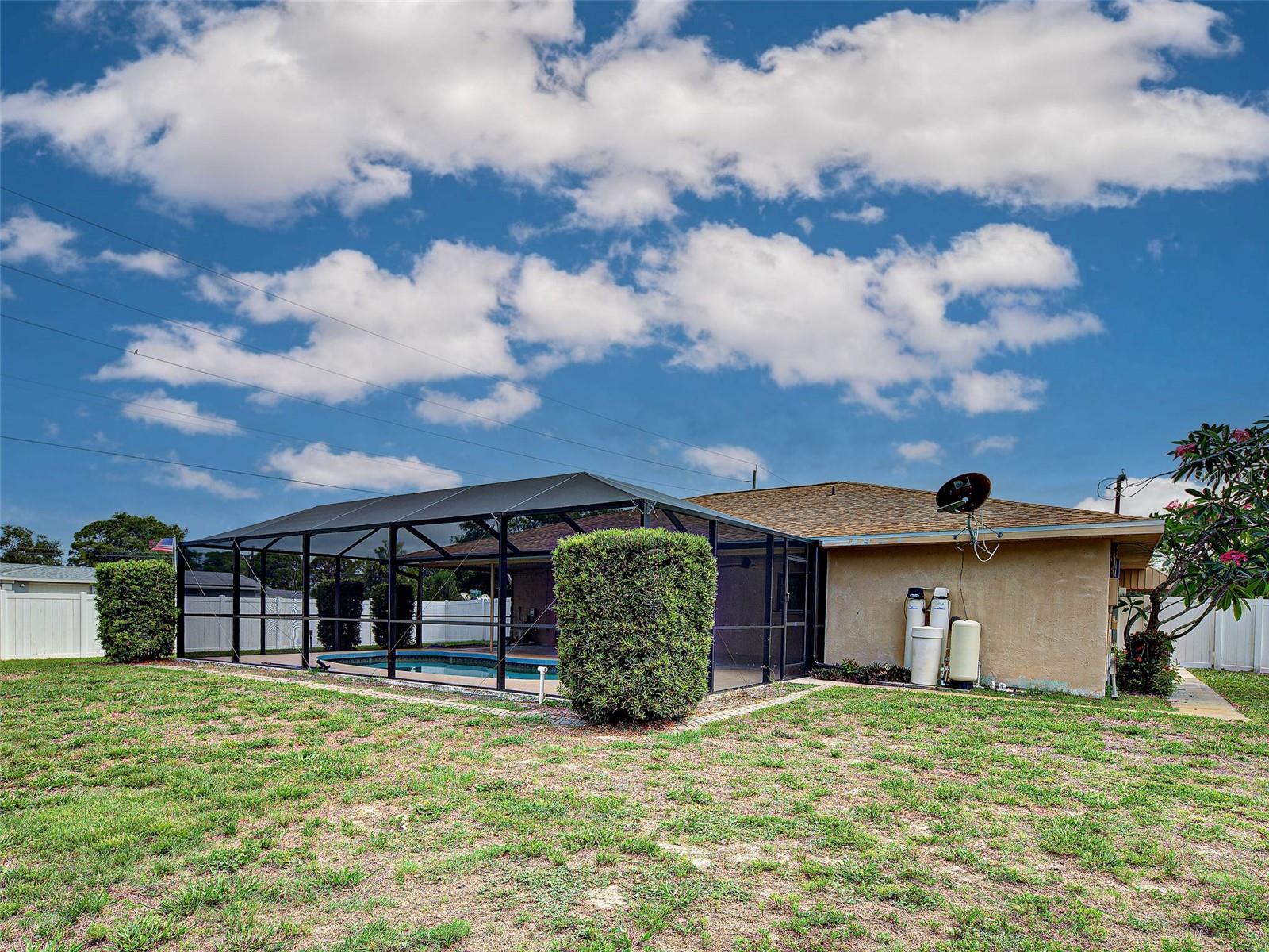 SOUTH VENICE - Residential