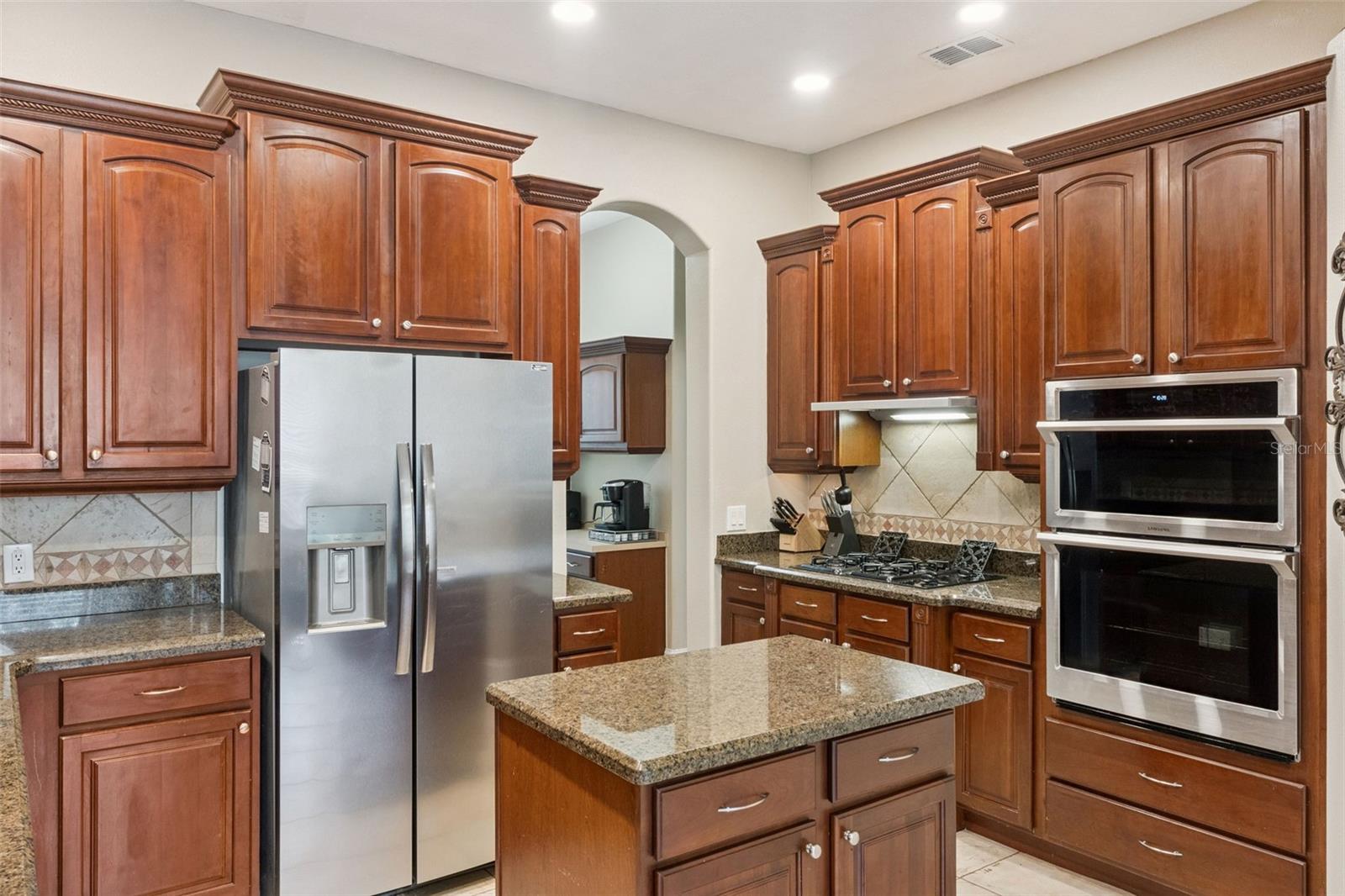 WAYSIDE ESTATES - Residential