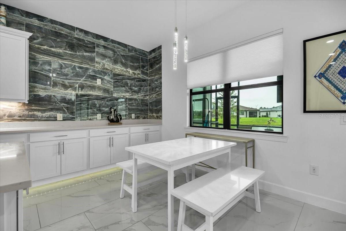 SAPPHIRE POINT PH IVA & IVB - Residential