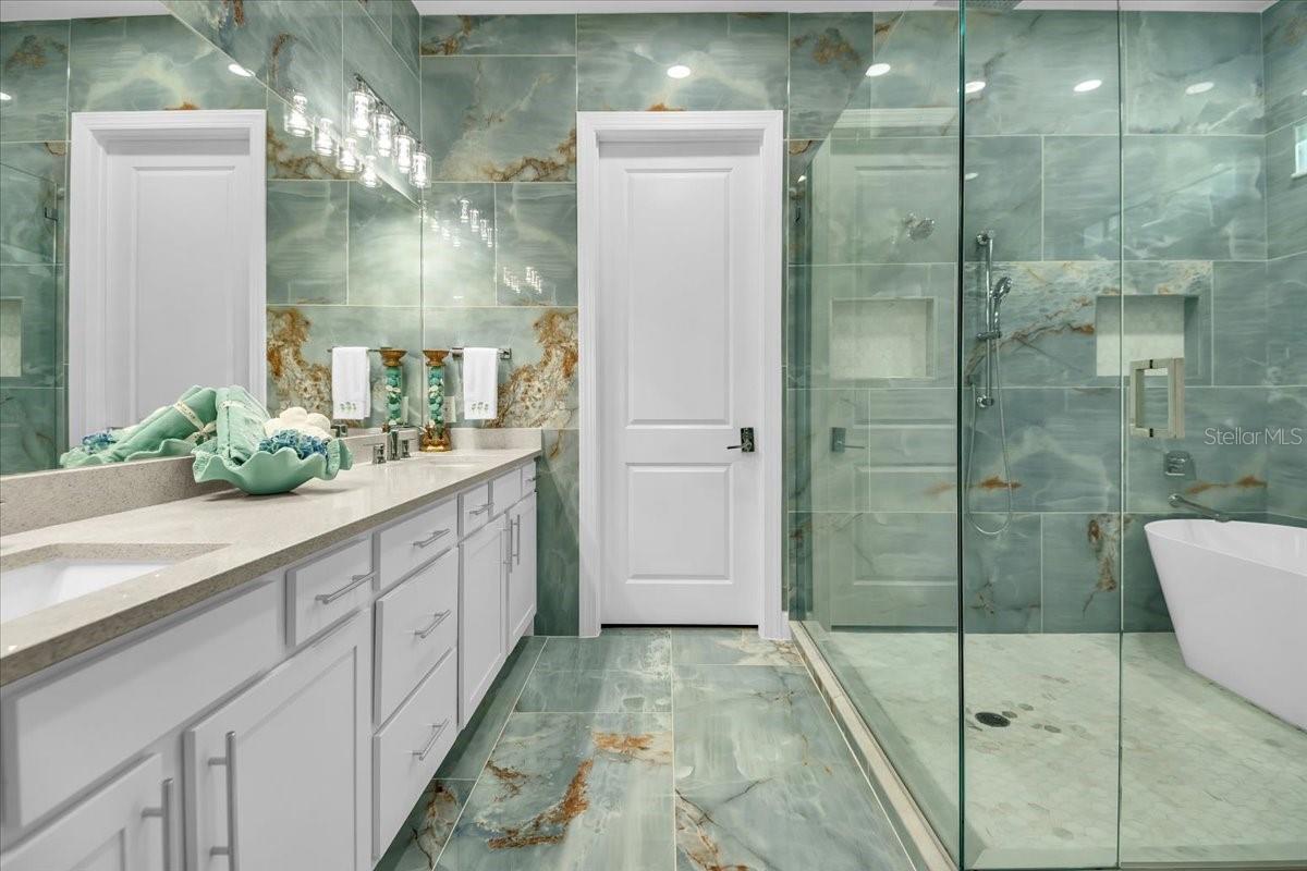 SAPPHIRE POINT PH IVA & IVB - Residential