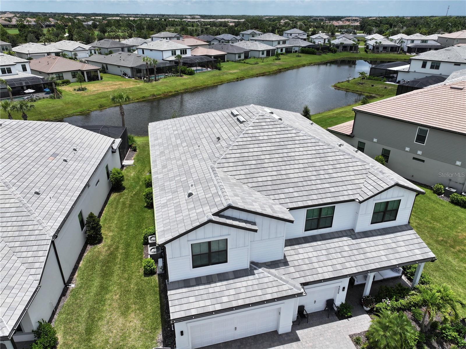 SAPPHIRE POINT PH IVA & IVB - Residential