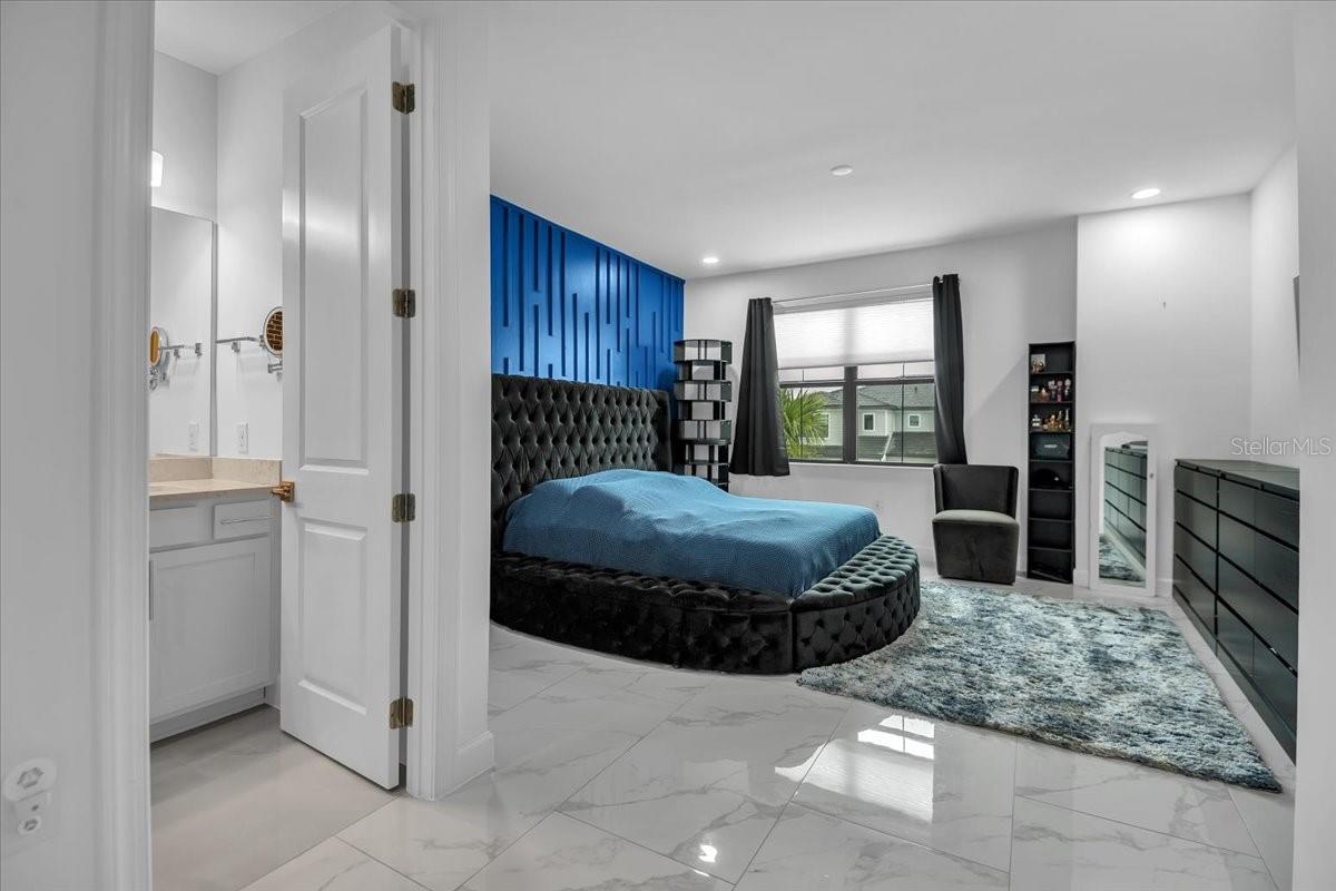 SAPPHIRE POINT PH IVA & IVB - Residential