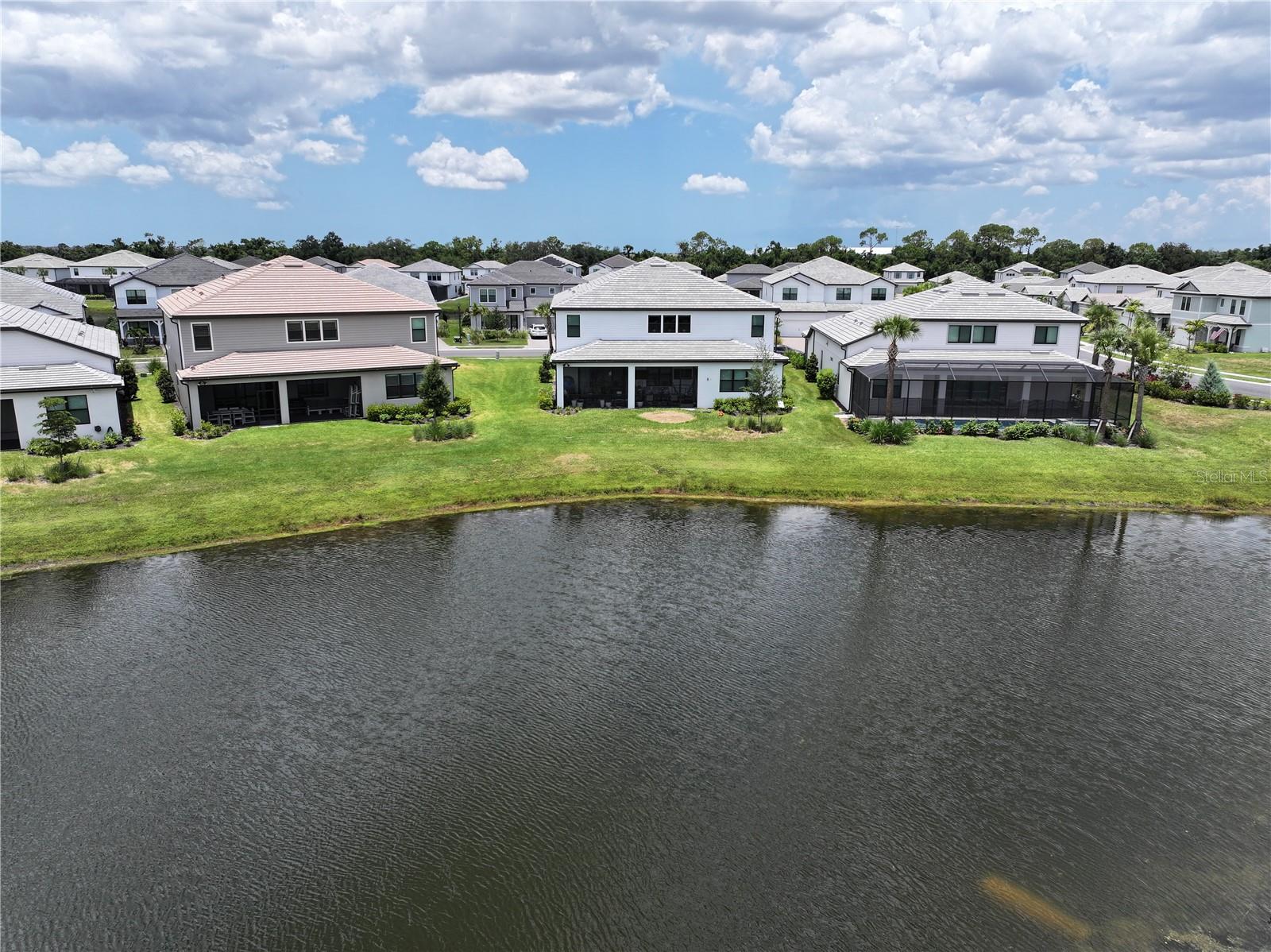 SAPPHIRE POINT PH IVA & IVB - Residential