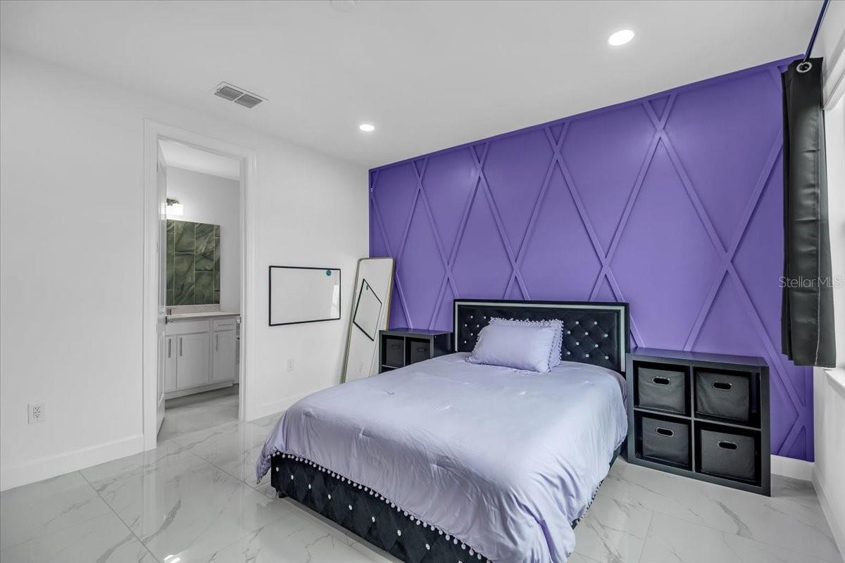SAPPHIRE POINT PH IVA & IVB - Residential