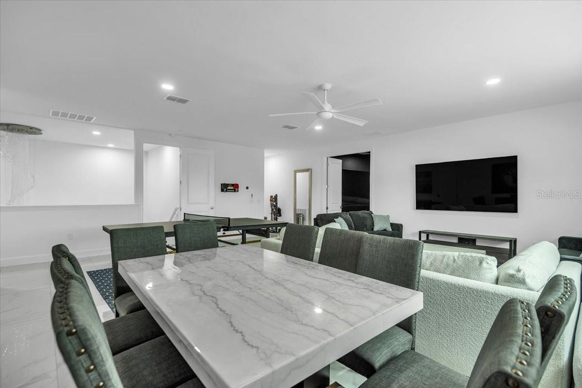 SAPPHIRE POINT PH IVA & IVB - Residential