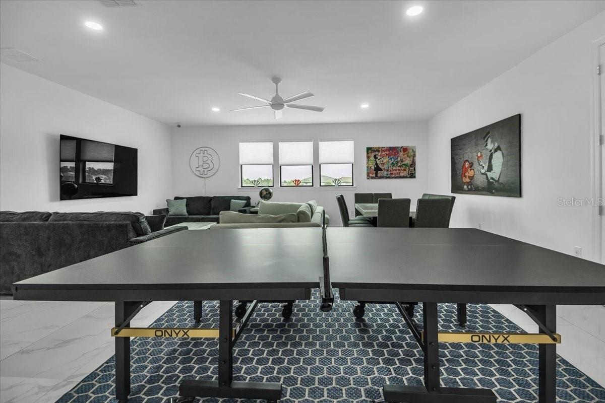 SAPPHIRE POINT PH IVA & IVB - Residential