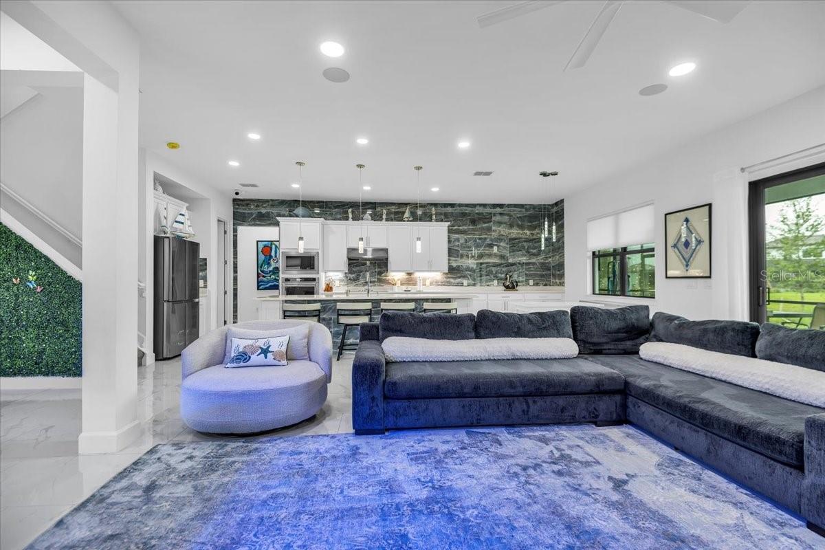 SAPPHIRE POINT PH IVA & IVB - Residential