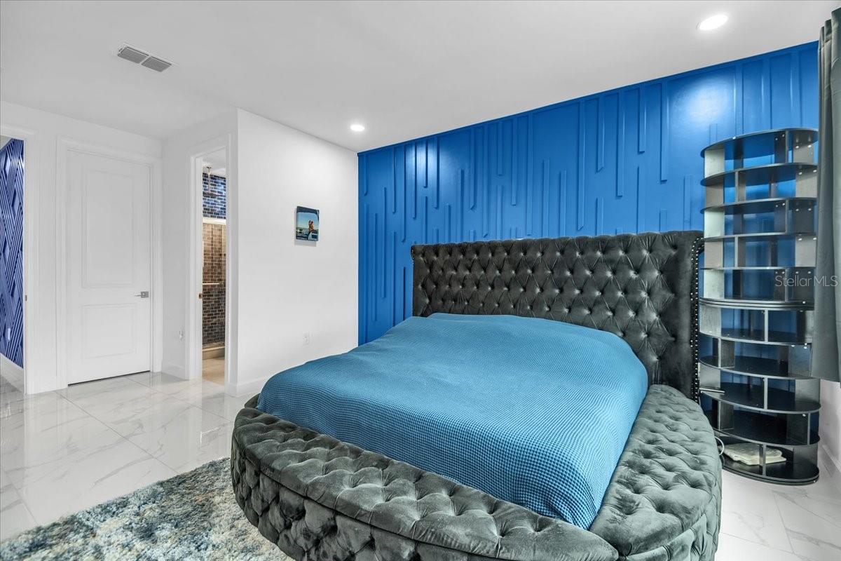 SAPPHIRE POINT PH IVA & IVB - Residential