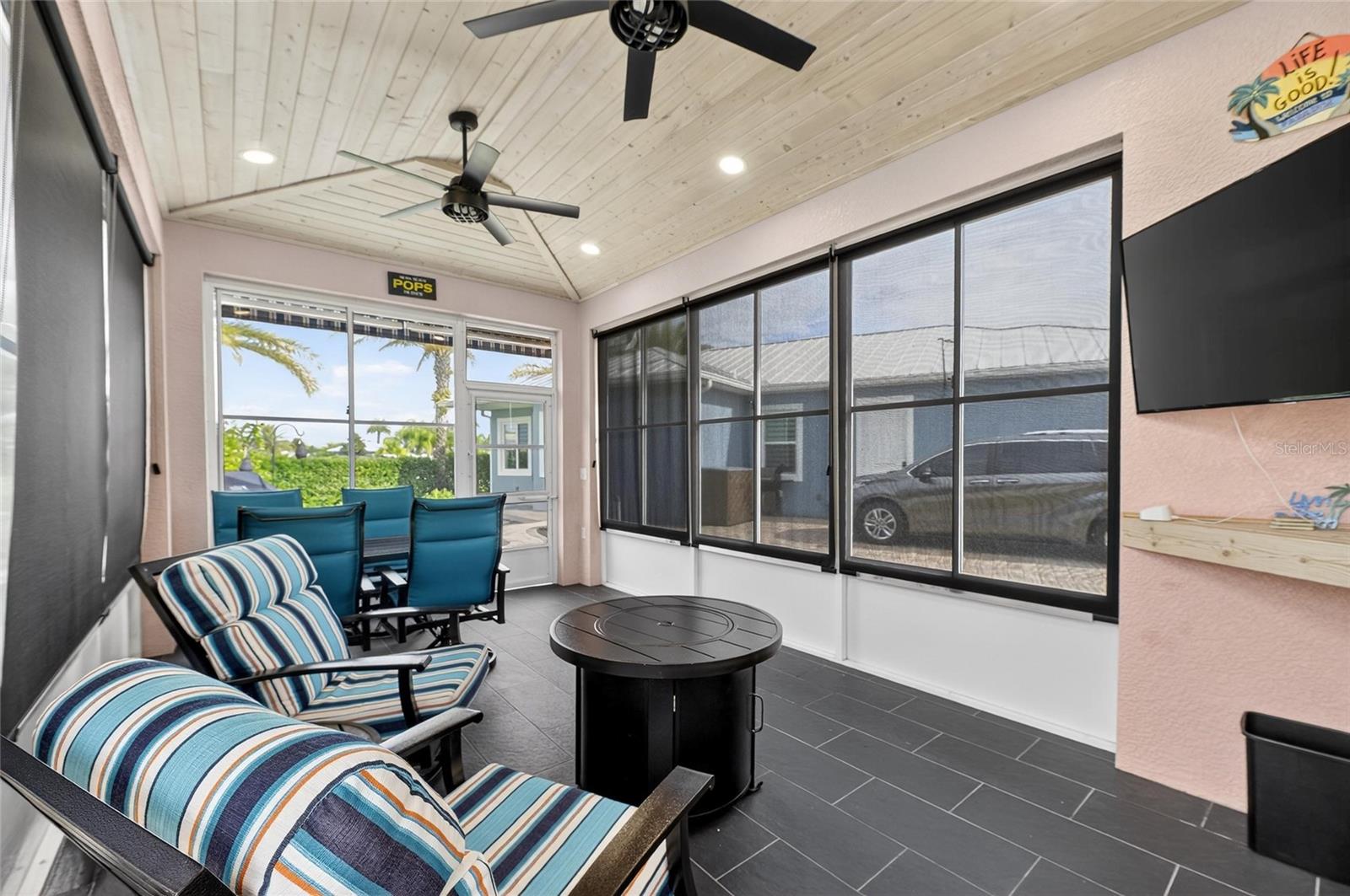 BAY LAKE RESIDENCE - Land