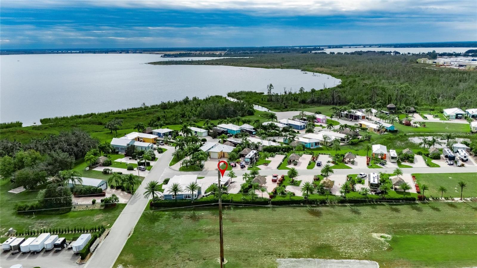 BAY LAKE RESIDENCE - Land
